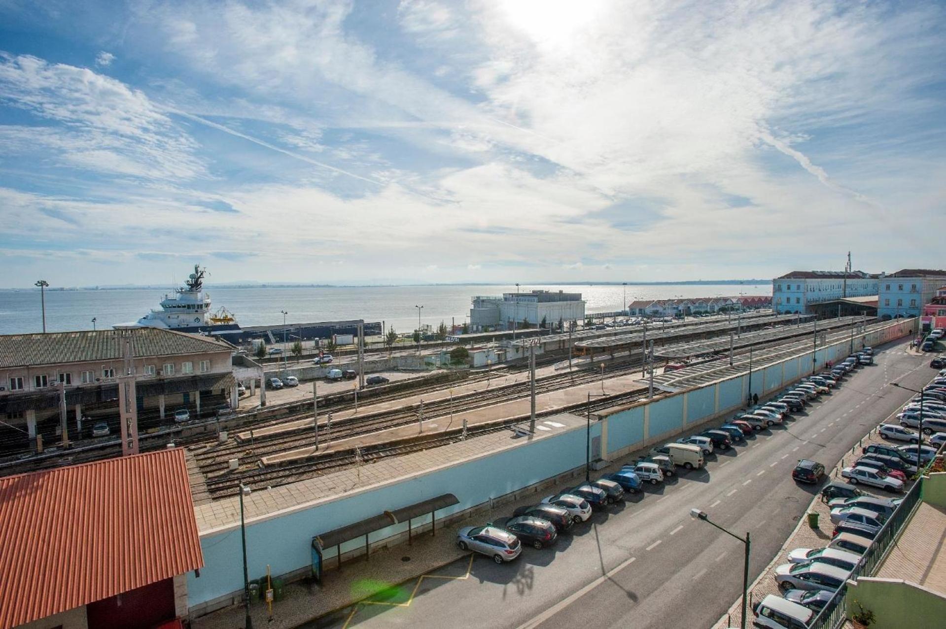 Fuer 17 Personen Und 1 Kind In * Lisboa